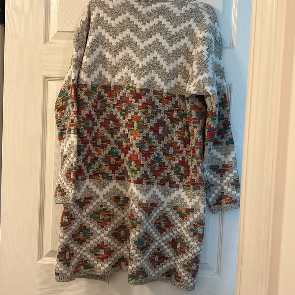 Long Cardigan with Aztec Pattern - Picture 5 of 8